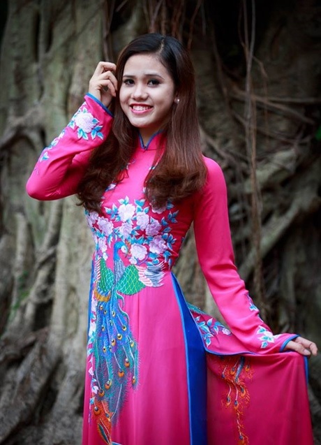 Gặp nữ CĐV Rumbo là Hoa khôi Nhân văn 2013 - 1 Gặp nữ CĐV Rumbo là Hoa khôi Nhân văn 2013