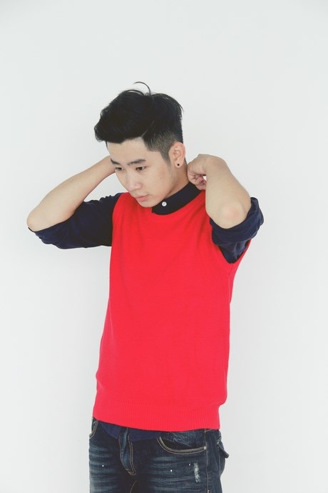 Bật mí công thức phối đồ cho nam ngày se lạnh - 14 Gi-lê len và sơ mi, bộ đôi hoàn hảo cho anh chàng yêu thích phong cách lịch lãm.