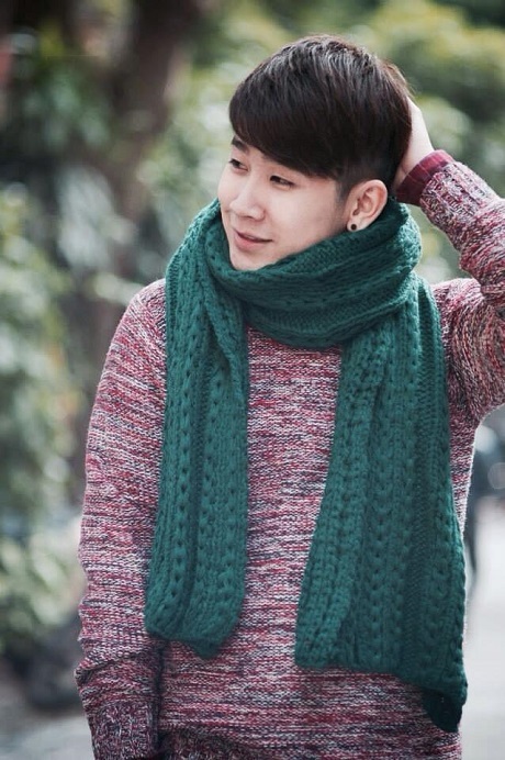 Bật mí công thức phối đồ cho nam ngày se lạnh - 18 Đừng quên chọn cho mình những chiếc khăn choàng lịch lãm.