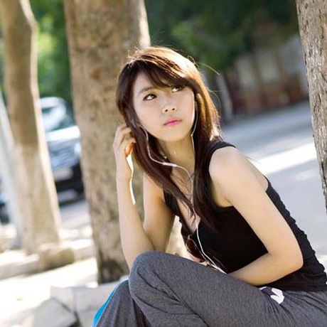 Hot girl ĐH Văn hóa Hà Nội: Mê sử, “máu” kinh doanh - 7 Không chỉ xinh đẹp, cô gái tới từ xứ