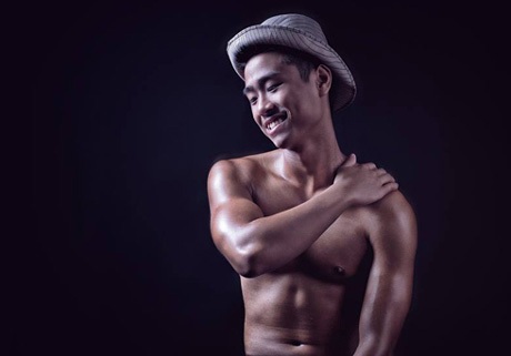 Bị bạn gái bỏ vì “gầy như nghiện”, 9x “lột xác” bằng gym - 2 7 tháng trước, Nguyễn Viết Dũng từng là chàng sinh viên gầy gò, bé nhỏ nhất lớp. Ảnh: NVCC.