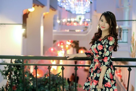 Bí quyết trang điểm cho đêm Giáng sinh thêm lung linh - 9 Bí quyết trang điểm cho đêm Giáng sinh lung linh