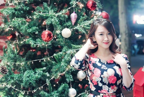 Bí quyết trang điểm cho đêm Giáng sinh thêm lung linh - 3 Bí quyết trang điểm cho đêm Giáng sinh lung linh