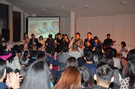 DHS Việt tại Hungary tổ chức đêm nhạc từ thiện hướng về quê nhà - 2 DHS Việt tại Hungary tổ chức đêm nhạc từ thiện hướng về quê nhà