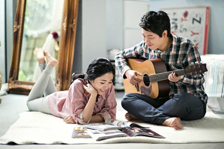 Tuy nhiên, cô đã bỏ ngoài tai những lời đàm tiếu đó để vun vén cho tình yêu của mình