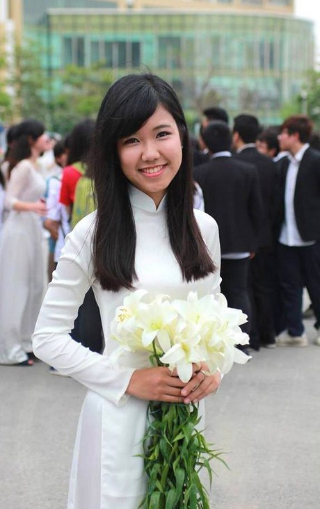 Suất học bổng "tiền tỷ" tại Mỹ của Hoa khôi Tràng An - 1 Trần Khánh Linh - cô gái xinh đẹp, tài năng từng là quán quân “Nét đẹp Tràng An” 2012.
