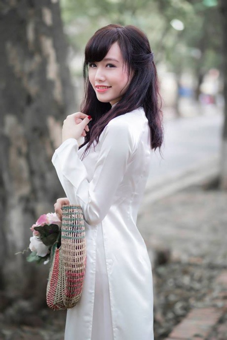 Vẻ đẹp nổi bật của “hot girl” Đại học Ngoại thương - 1 “Hot girl” Ngân Búng tên thật là Kim Ngân,