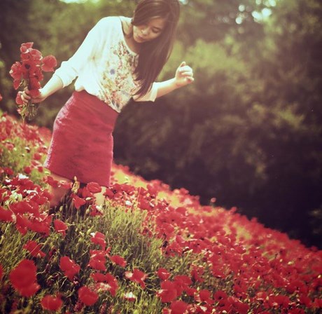 Hoa khôi Việt đất Pháp vào vai hướng dẫn viên khám phá Giao thừa tại Nice - 6 Khung cảnh những ngôi làng nằm cách Nice không xa