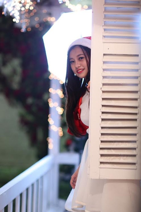 “Ong vàng” Thúy Quỳnh tinh khôi đón Giáng sinh - 11 Hoài Thư