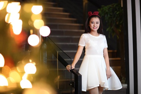 “Ong vàng” Thúy Quỳnh tinh khôi đón Giáng sinh - 7 Hoài Thư