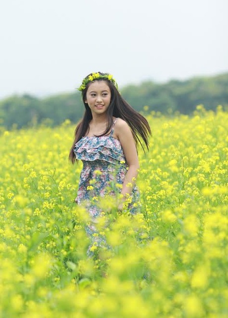 “Ong vàng” Thúy Quỳnh khoe sắc giữa thảm cải vàng - 3 Hoài Thư