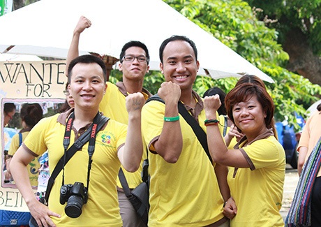 Những trào lưu “làm mưa gió” mạng xã hội 2014 - 8 Kiều Phạm, một bạn trẻ nổi lên nhờ cover các ca khúc hot.