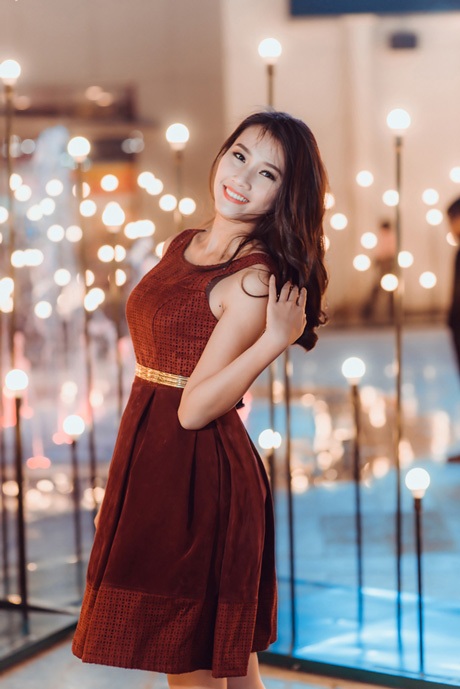 Ngắm dung nhan xinh đẹp của Á khôi báo chí - 7 Theo