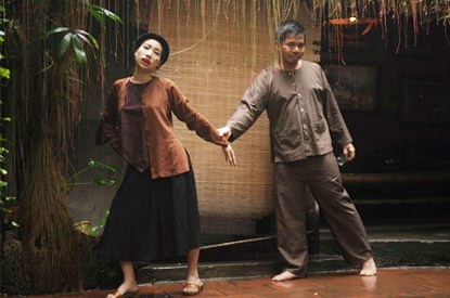 Cười “vỡ bụng” với bộ ảnh cưới đúng chất Chí Phèo - Thị Nở - 7 Theo
