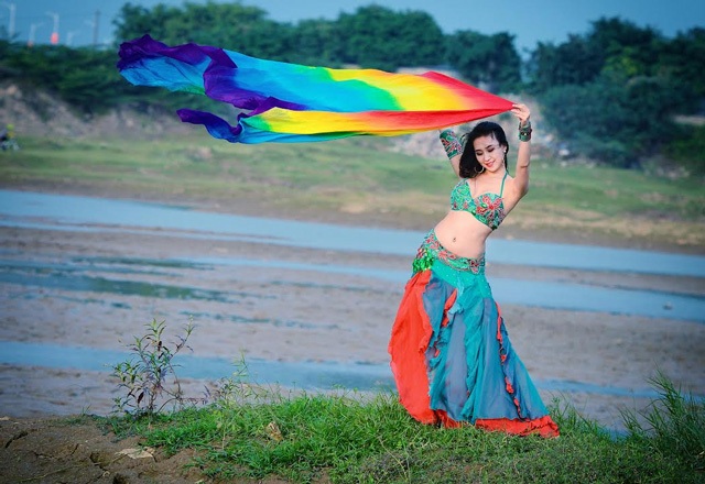Phiêu cùng vũ khúc bellydance của Hoa khôi tài năng trường Điện ảnh - 10 Hoài Thư