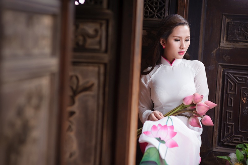 Nữ sinh Sài thành duyên dáng trong tà áo dài trắng - 10 Hoài Thư
