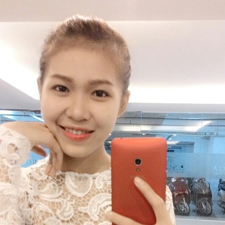 Gái xinh hát đám cưới hay như ca sĩ lại gây sốt - 2 Hạnh Kenny vừa xinh xắn vừa hát hay.