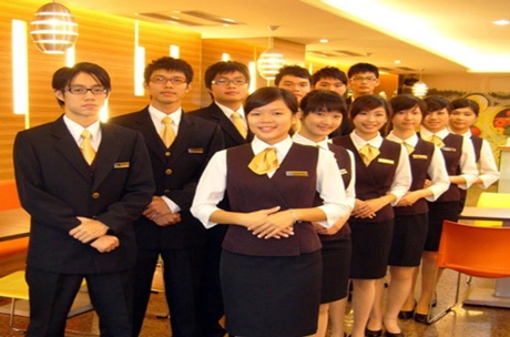 Học bổng du học, vừa học vừa làm hưởng lương - 2 Du học thụy sỹ sinh viên được thực tập 6 tháng hưởng lương 50 -52
