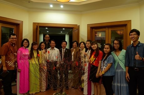 Tết của những người con đất Việt tại Indonesia - 9 DHS Nguyễn Tiến Đạt