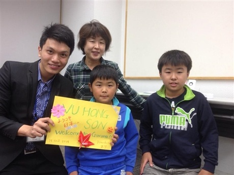 "Hot boy" điển trai, tài năng của ĐH Y Dược Thái Bình - 5 Vũ Hồng Sơn đang là sinh viên năm thứ 6 khoa Y Học Dự Phòng, Đại học Y Dược Thái Bình.