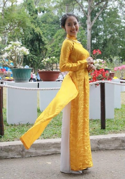 Nữ sinh Ngoại thương xinh đẹp với khát khao thử thách chính mình - 10 Hoài Thư