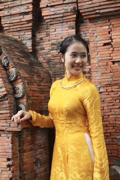 Nữ sinh Ngoại thương xinh đẹp với khát khao thử thách chính mình - 13 Hoài Thư