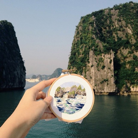 Cô gái trẻ “chụp” lại hành trình “xê dịch” bằng tranh thêu - 4 Một góc khác của Vịnh Hạ Long