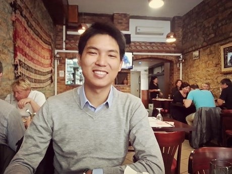 Gặp chàng nhạc sĩ sinh viên điển trai của “Mùa xuân đầu tiên” - 2 Gặp chàng nhạc sĩ sinh viên điển trai của “Mùa xuân đầu tiên”