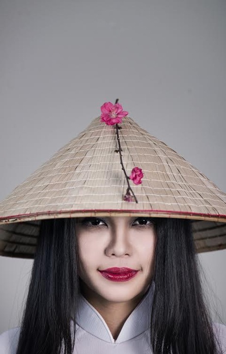 Ngắm bộ ảnh Xuân độc, lạ của Hoa khôi Nội vụ - 1 Hoài Thư