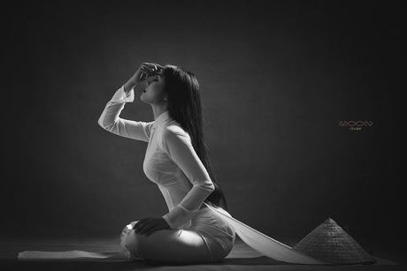 Ngắm bộ ảnh Xuân độc, lạ của Hoa khôi Nội vụ - 11 Hoài Thư