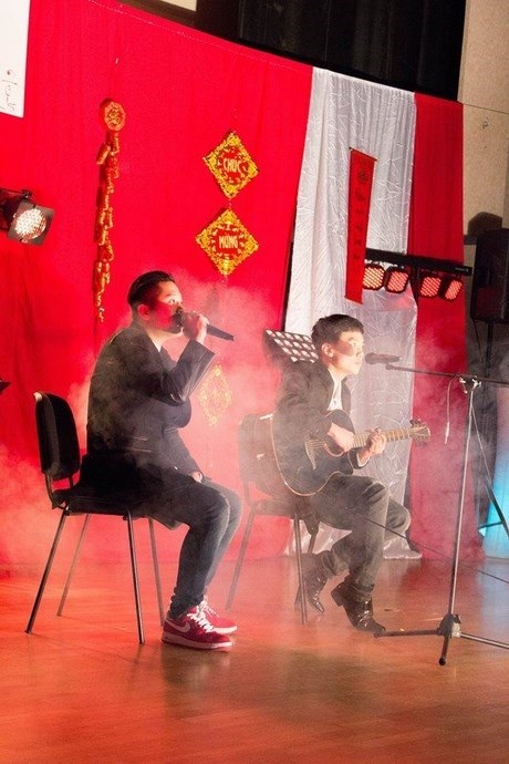 Du học sinh Việt thành phố Rennes múa lân rồng đón Giao thừa - 10 Hay cuốn hút với những giọng ca trẻ.