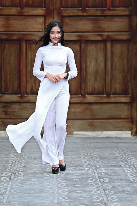 Nữ sinh Hà thành duyên dáng trong tà áo dài tinh khôi - 3 Hoài Thư