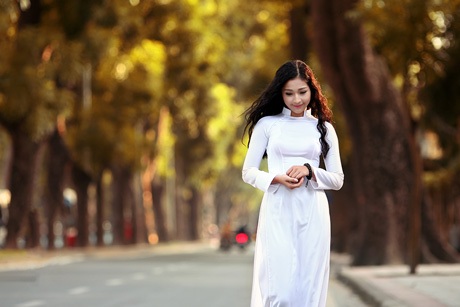 Nữ sinh Hà thành duyên dáng trong tà áo dài tinh khôi - 12 Hoài Thư
