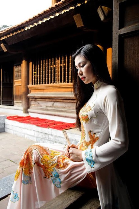 Hoa khôi Sông Lam Nghệ An dịu dàng trong tà áo dài - 8 Hoài Thư