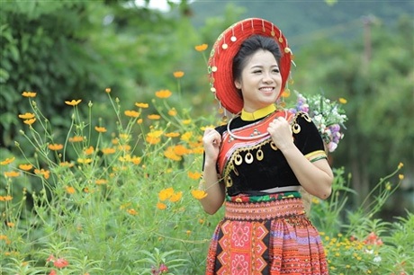 Bộ ảnh cưới độc đáo trên công trường của hai kỹ sư - 13 Theo