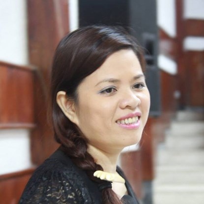 Học sinh đánh bạn dã man: Xu hướng "thích làm đại ca" - 2 Nữ sinh lớp 7 bị đánh hội đồng (Hình ảnh cắt ra từ clip)