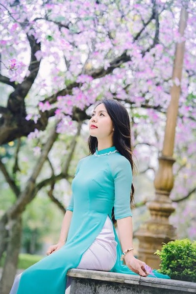Nữ giáo viên 9x dịu dàng trên phố hoa ban - 10 Hoài Thư