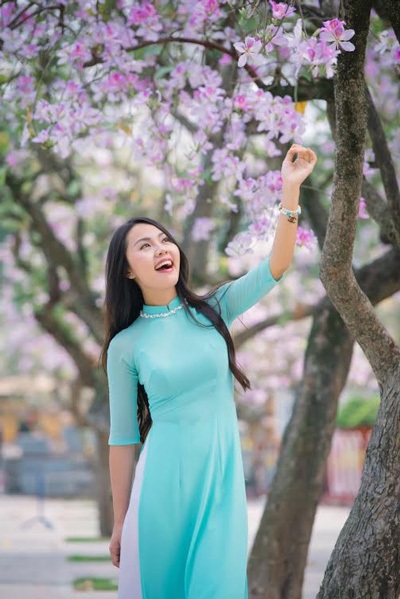 Nữ giáo viên 9x dịu dàng trên phố hoa ban - 16 Hoài Thư