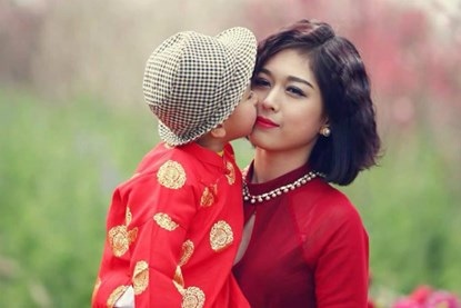 Lời yêu thương: Thư gửi con trai của hot girl trường Báo chí - 1 Trai yêu của mẹ!