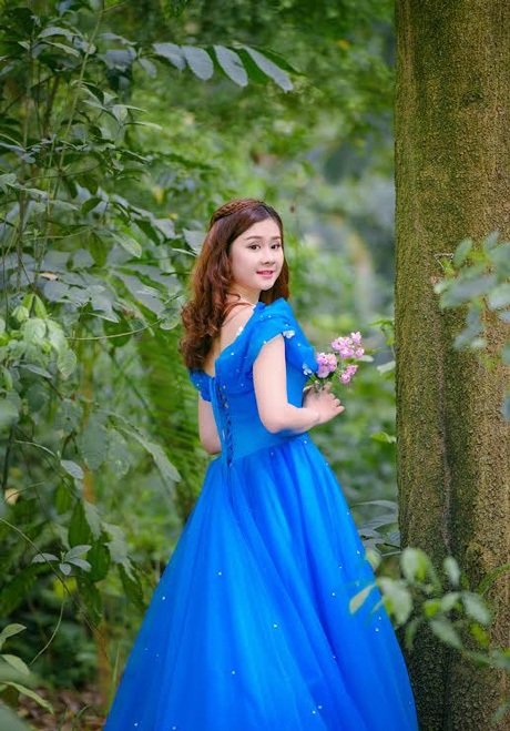 Nữ sinh Kinh tế hóa thân thành công chúa trong rừng xanh - 4 Hoài Thư