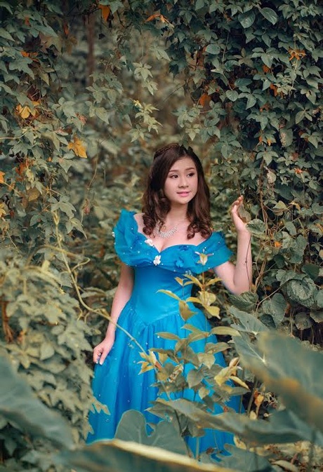Nữ sinh Kinh tế hóa thân thành công chúa trong rừng xanh - 9 Hoài Thư