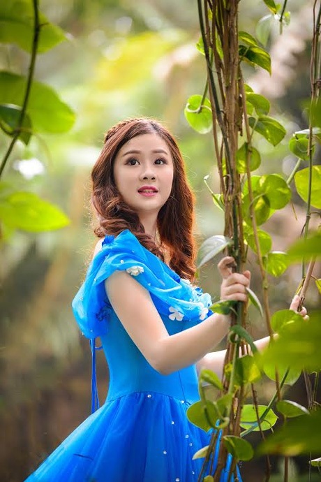Nữ sinh Kinh tế hóa thân thành công chúa trong rừng xanh - 14 Hoài Thư