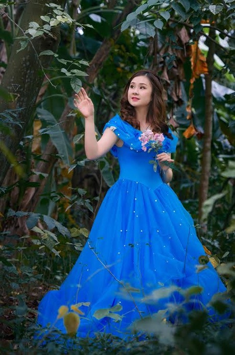 Nữ sinh Kinh tế hóa thân thành công chúa trong rừng xanh - 10 Hoài Thư