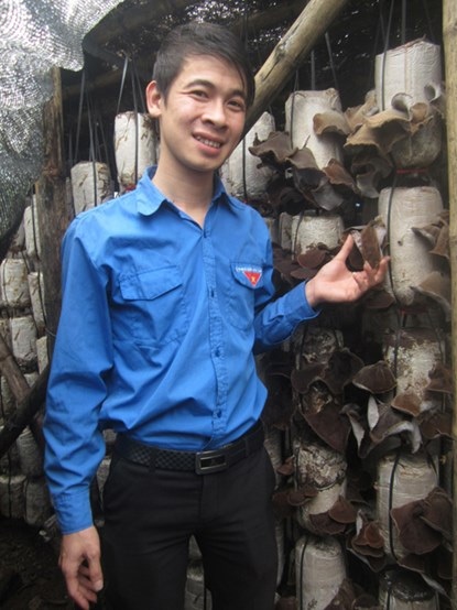Bí thư chi Đoàn thu nhập 300 triệu/năm từ nấm - 1 Nguyễn Đức Tình - chàng thanh niên làm giàu từ nấm