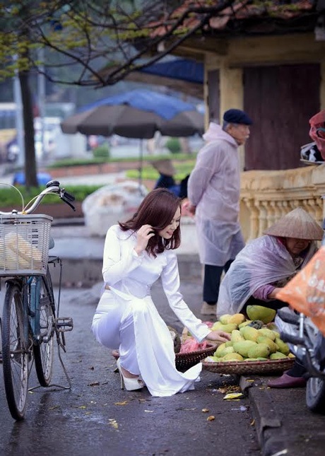 Á khôi ĐH Nội vụ dịu dàng dạo phố Hà Nội - 11 Hoài Thư