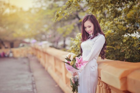 Á khôi ĐH Nội vụ dịu dàng dạo phố Hà Nội - 8 Hoài Thư