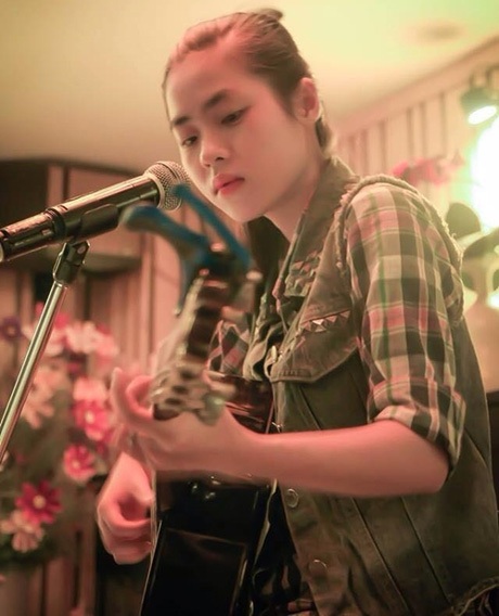 Cô gái guitar trên Youtube - 3 Cô gái guitar trên Youtube