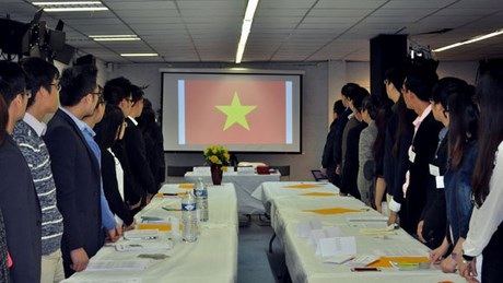 Nghiên cứu sinh tiến sỹ trở thành tân Chủ tịch Hội SV Việt tại Pháp - 4 Đại hội là dịp khẳng định sức đoàn kết của tuổi trẻ Việt ở Pháp.
