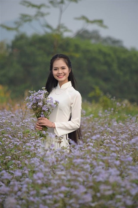 Nữ sinh trường Y duyên dáng với mái tóc dài - 6 Nữ sinh trường Y duyên dáng với mái tóc dài