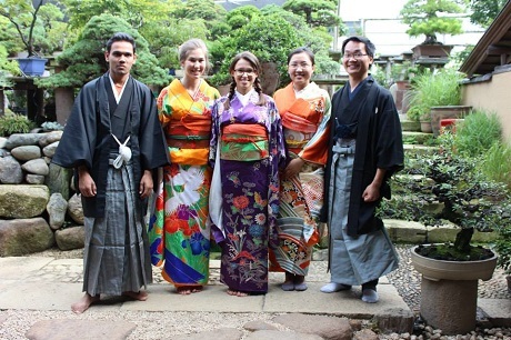 9X Việt được 5 ĐH tốt nhất thế giới “trải thảm” mời học tiến sĩ - 4 Cùng các bạn nghiên cứu đợt hè ở Nhật…